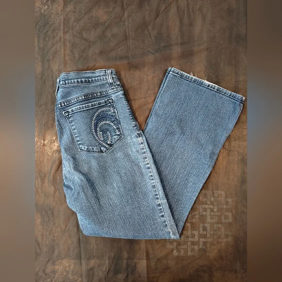 🤍NYDJ Blue Straight Leg Jeans with Vintage Faded Bedazzled Look Size 10 Petite - Picture 1 of 6